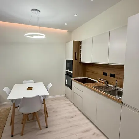Modern Near Rtsh Center Apartmán Tirana