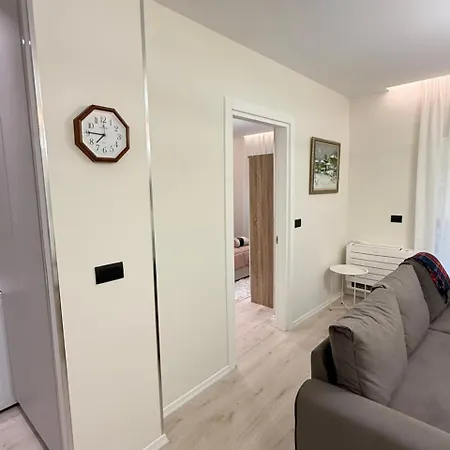 Apartmán Modern Near Rtsh Center *